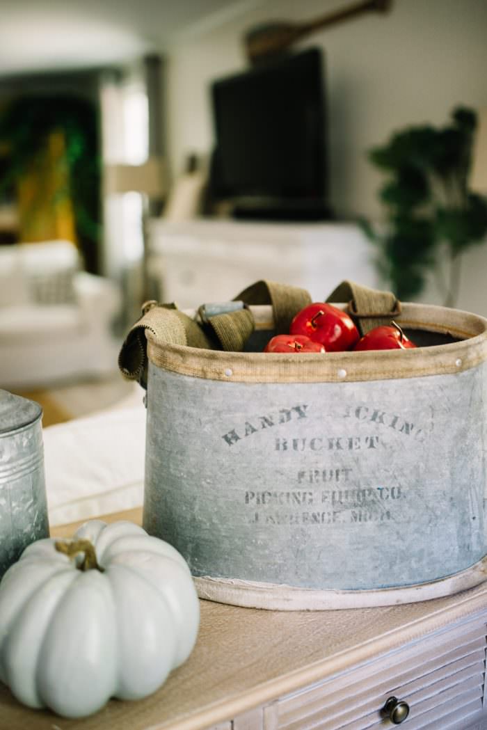 Fall Home Tour // Ways to decorate your home for fall // Fall Decor