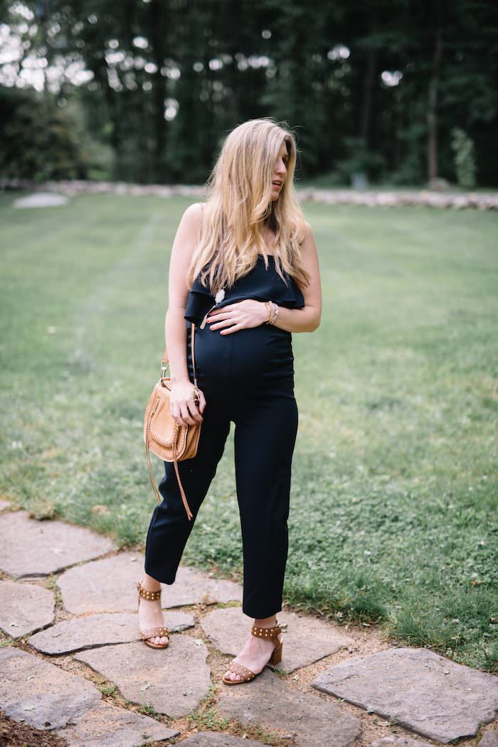 Maternity Jumpsuits (& NON maternity) That'll Surely Win You Over // Maternity Style in a jumpsuit thats cute and comfortable!