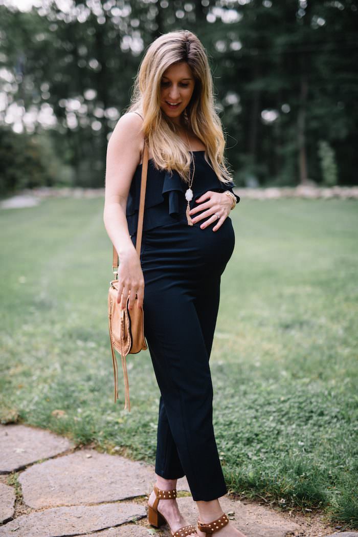 Maternity Jumpsuits (& NON maternity) That'll Surely Win You Over // Maternity Style in a jumpsuit thats cute and comfortable!