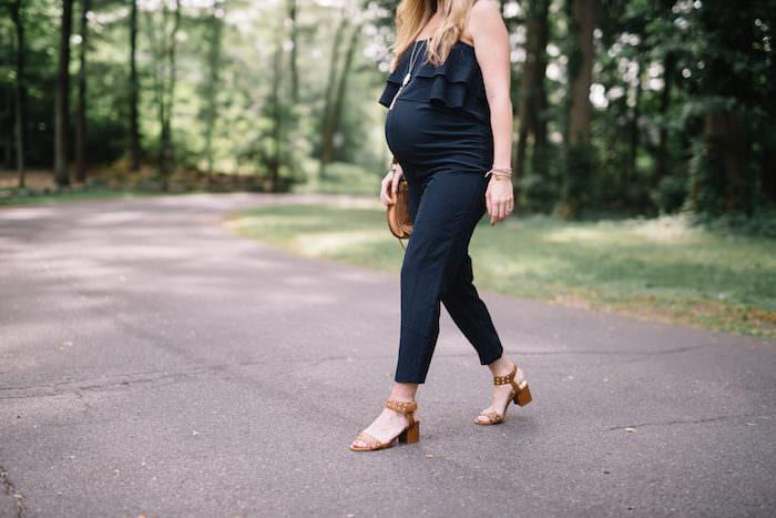 Maternity Jumpsuits (& NON maternity) That'll Surely Win You Over // Maternity Style in a jumpsuit thats cute and comfortable!