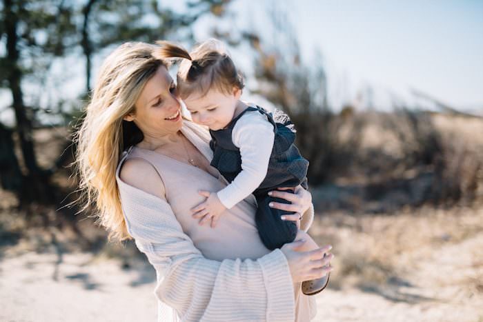 Neutral Maternity Dress and a 22 week bump update! Maternity Style in a Maternity dress