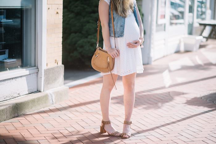 33 week bump update in a maternity swing dress // Maternity style with blogger, Lynzy & Co.