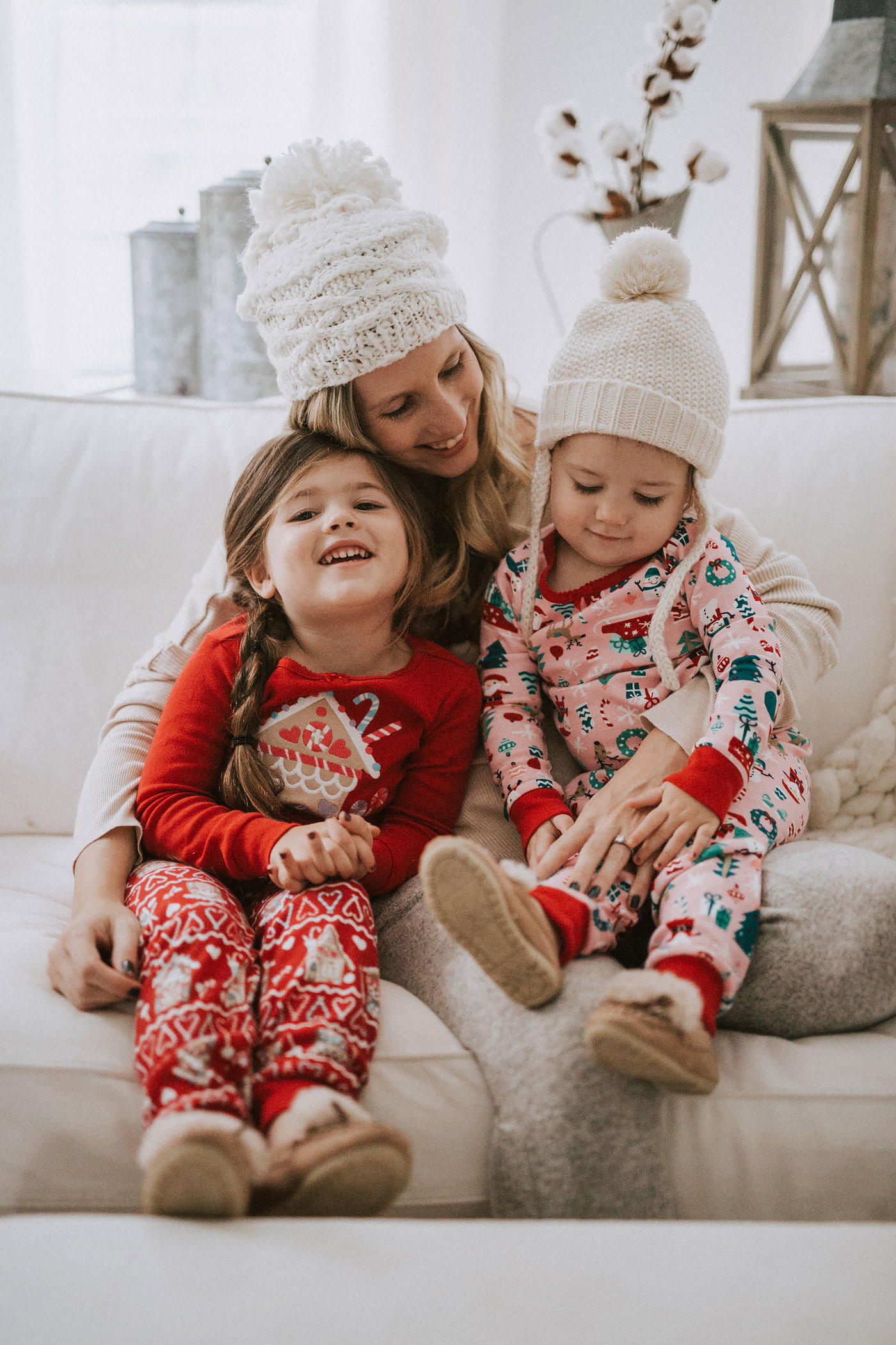 Motherhood blogger, Lynzy & Co. talks about holiday traditions with her family with Christmas Pajamas from Gymboree!
