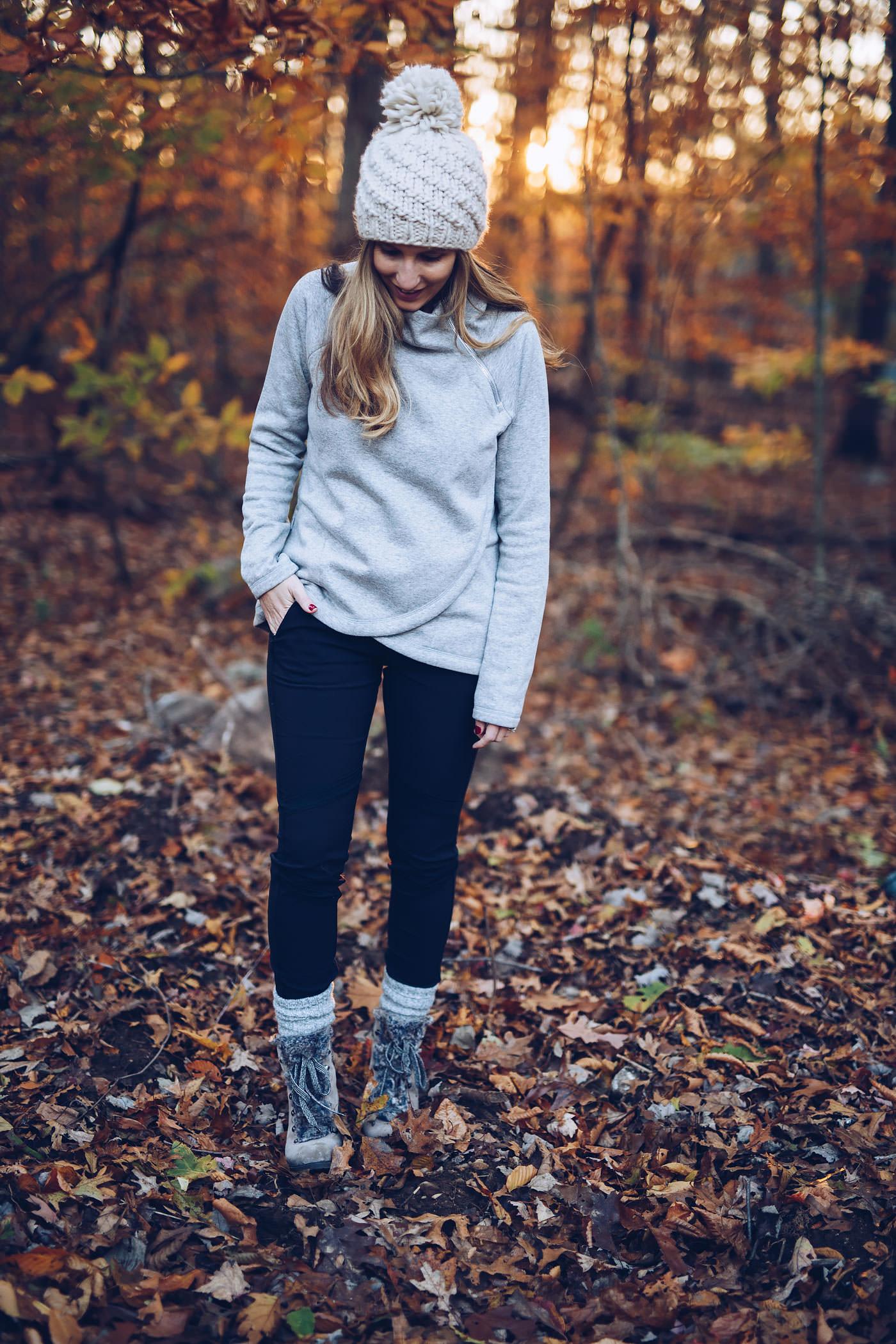 Motherhood blogger, Lynzy & Co. talks about her current postpartum diet & exercise troutine