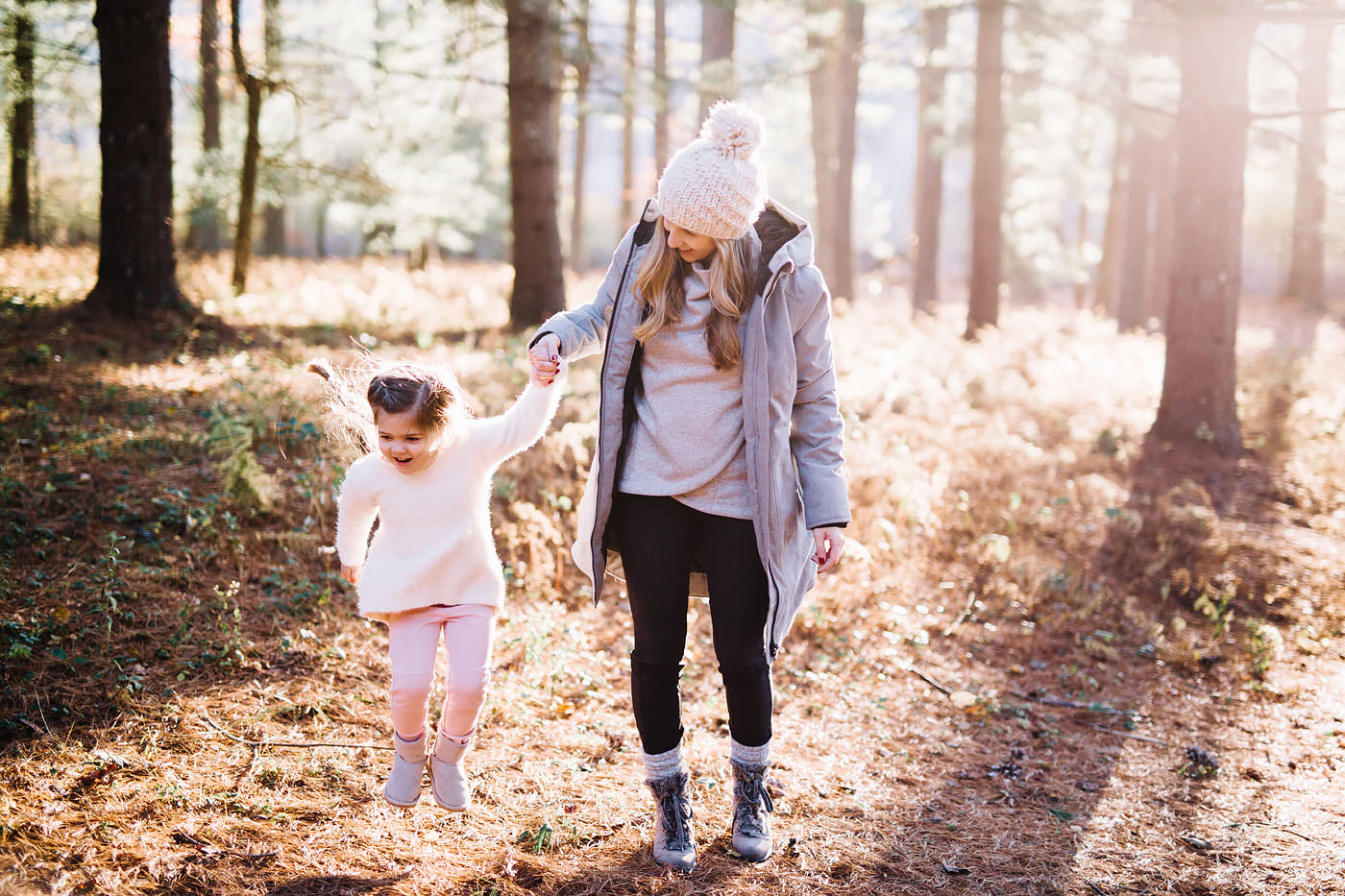 Motherhood blogger, Lynzy & Co. talks about her current postpartum diet & exercise troutine