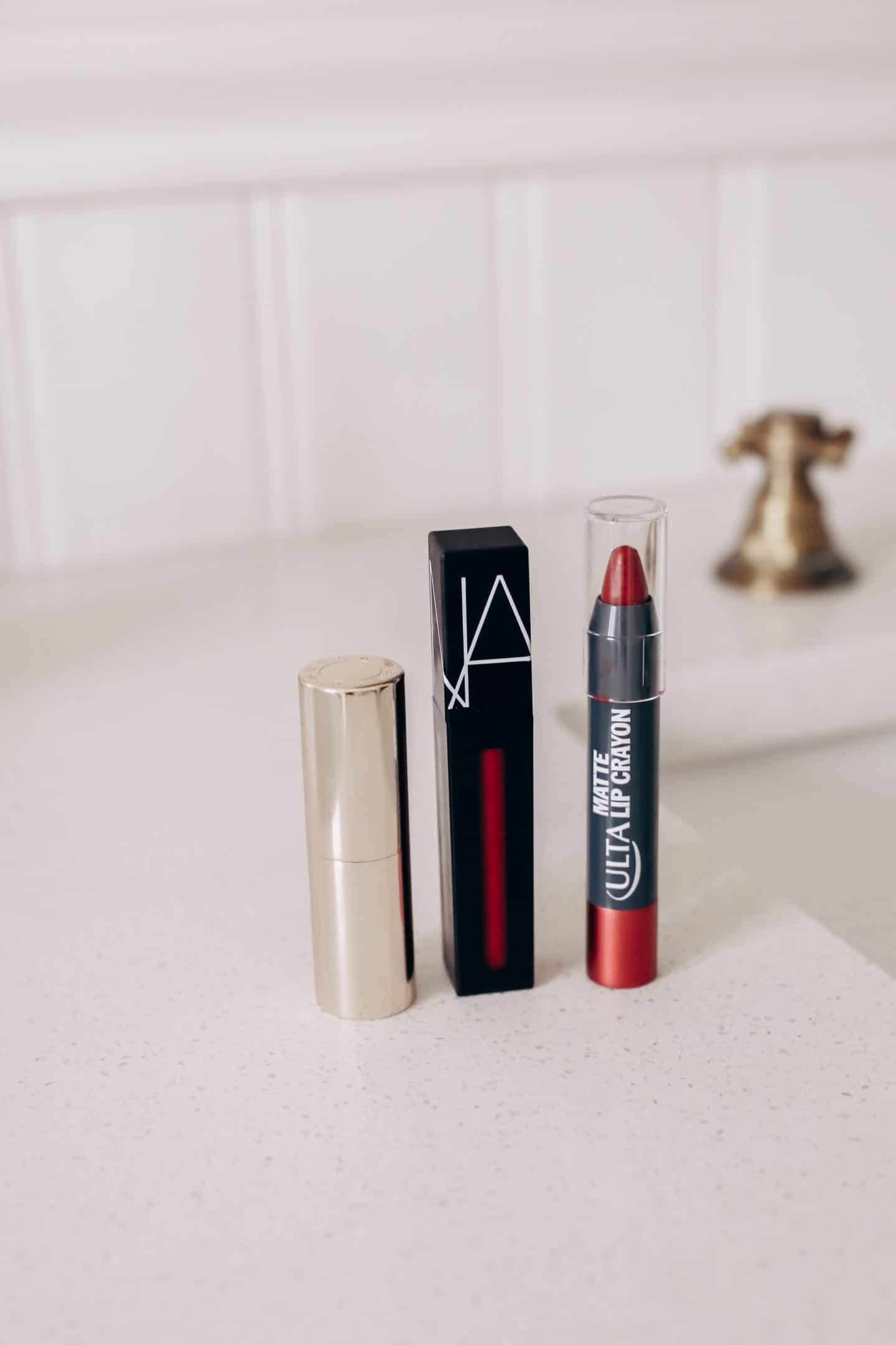 Debuting this new spring lip color in a gorgeous neutral and bold hue!